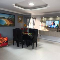 Apartamento amplio, confortable aire acondicionado