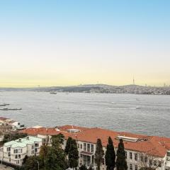 Flat with Panoramic Bosphorus View in Cihangir