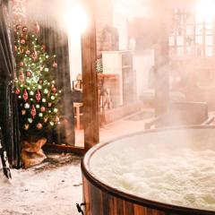 STRÓŻÓWKA SKI&SPA Domek nad rzeką z ogrodem i jacuzzi,narty.