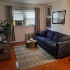 Pet Friendly Apartment minutes from NYC!