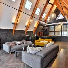 Rent An Inn! Takeover the Birch Ridge with your group, Mountain Lodge- 11 Rooms, Bar, Fireplace, 28ppl home