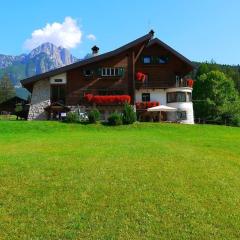 Camera 4 letti +ang cucina/bagno all'interno Villa