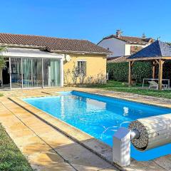 Beautiful Home In Vic-en-bigorre With Outdoor Swimming Pool, 3 Bedrooms And Wifi