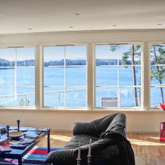 Awesome Home In Hagavik With House Sea View