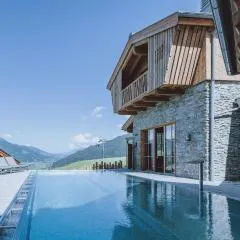 ZAGLGUT HOTEL-CHALETS Wellness & Views with Summer Card Included