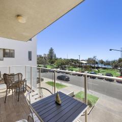 Jamarkos Unit 4 Kings Beach QLD