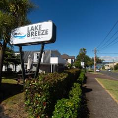 Lake Breeze Motel