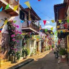 3CB-1 APARTAMENTO DE 3 ALCOBAS EN EL CENTRO HISTORICO CON AIRE ACONDICIONADO Y WIFI