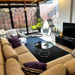 Cozy 2 BR apartment, with pool and big yard