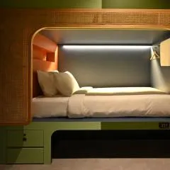Dream Chaser Boutique Capsule Hotel