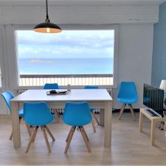 Appartement 2 chambres avec superbe vue mer sur la plage de Trestrignel à PERROS-GUIREC - Réf 834