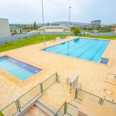 3 bdrm Cityview Apt with Pool, Gym & Children Playground