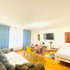 HannoverMesseApartment 2 bedroom and a balcony