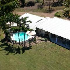 Sugarloaf Villa - lush tropical Whitsunday retreat