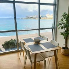 Apartamento acogedor con vistas al mar.