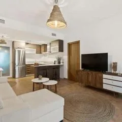 Luxe appartement, centrum Marbella, vlak aan zee!