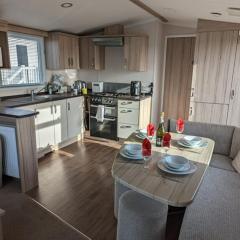 Sleeps 6 Modern and bright Caravan Littlesea Haven Weymouth