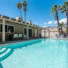 Bright & Airy Pool-Spa Oasis Home-Dogs Welcome! City of Palm Springs # 4243