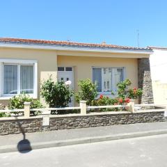 Charmant T3 avec Jardin Clos à 700m de la Plage et Commerces - FR-1-92-768