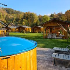 DOMKI POD ZIELONYM WZGÓRZEM