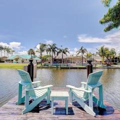 Classy N' Cozy Delray home! Pool with water view