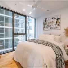 Modern Compact Studio Separate Bathroom