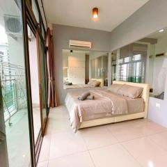 Mount Austin #Palazio A2 Pool view 1-2Pax #MSPro