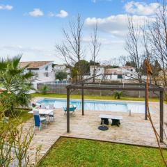 Nice and calm villa with pool nearby Sète - Welkeys