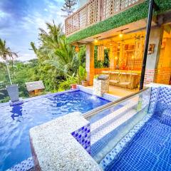 Spacious Vacation House in Tagaytay with Pool