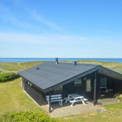 Three-Bedroom Holiday Home In Lokken