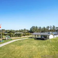 4 Bedroom Amazing Home In Blokhus