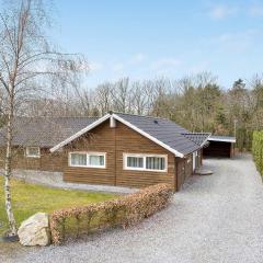 Amazing Home In Hovborg With 4 Bedrooms, Sauna And Wifi
