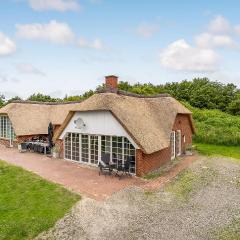 4 Bedroom Nice Home In Ulfborg