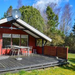 2 Bedroom Awesome Home In Hals