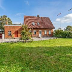 Beautiful Home In Kvrndrup With 3 Bedrooms And Wifi