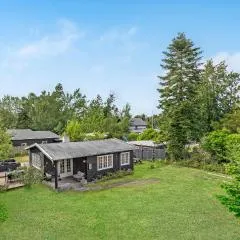 2 Bedroom Cozy Home In Vggerlse