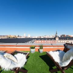 Historic penthouse Plaza Mayor