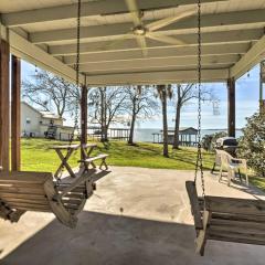 Lake Livingston Vacation Rental with Kayaks!