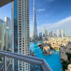 Durrani Homes - The Residences 5BR Besides Dubai Mall with Burjkhalifa and Fountain view