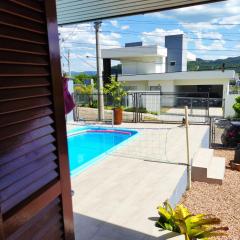 Quartos familiares com piscina