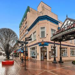 ザ ベッドフォード リージェンシー ホテル（The Bedford Regency Hotel）