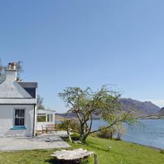 Loch Shore Cottage