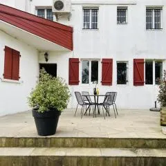 Appartement T2 centre ville, charme ancien, terrasse, Wi-Fi, animal toléré - FR-1-495-117
