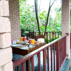 Oasis Safari Cottage