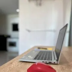 29th floor Studio, Cozy Workplace, Long stay, wide space