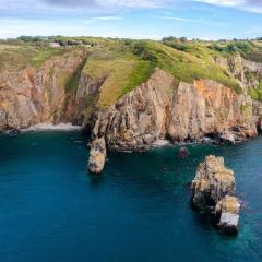 Sark Horizons