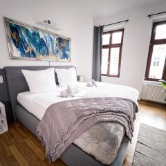 ° Charming Central 24/7 Serviced Apartment °