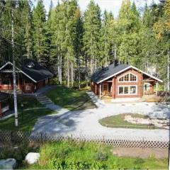 Lovely cottage in Koli resort next to a large lake and trails
