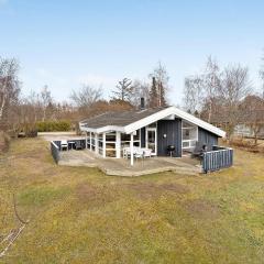 Nice Home In Grenaa With Kitchen