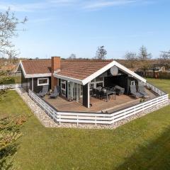 Awesome Home In Hejls With 3 Bedrooms And Wifi